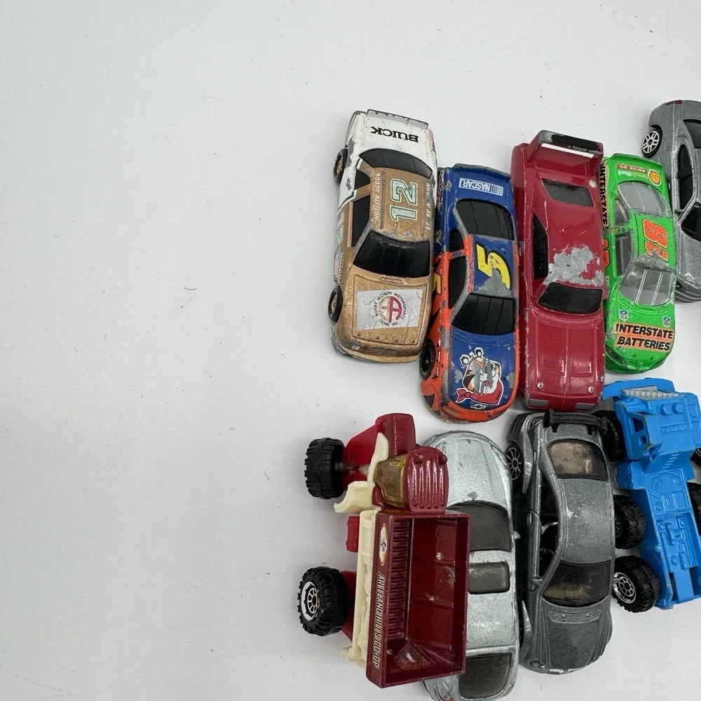 Vintage Diecast Car Lot Of 21 Matchbox Maisto Mattel Racing Champions‎ 90s